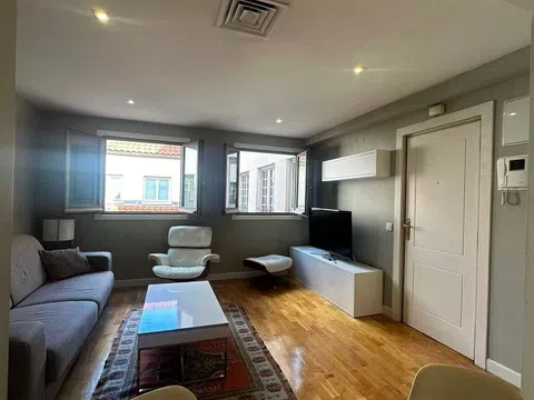 Flat in calle de Hortaleza - Photo 3