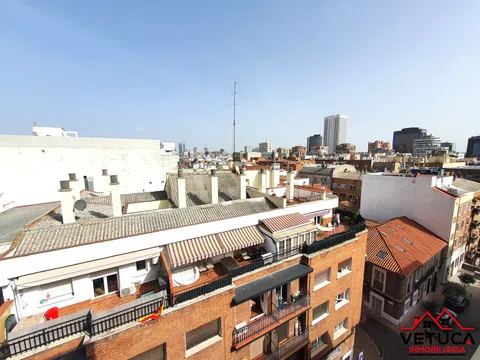 Penthouse in calle de Dulcinea - Photo 9