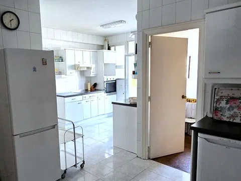 Flat in calle de Menéndez Pidal - Photo 11