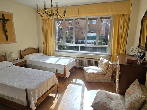 Flat in calle de Menéndez Pidal - Photo 12