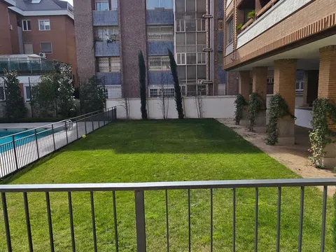 Flat in calle de Menéndez Pidal - Photo 16