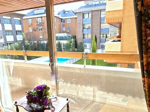 Flat in calle de Menéndez Pidal - Photo 7