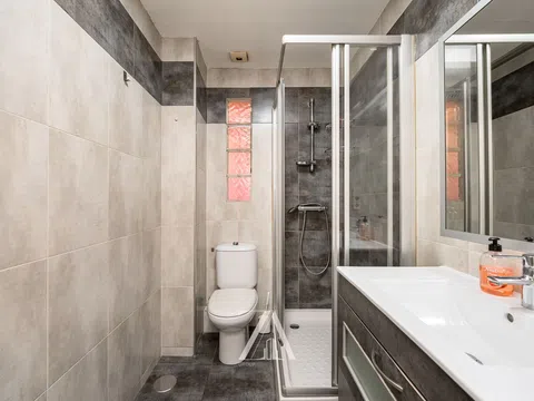 Flat in paseo de los Melancólicos - Photo 17