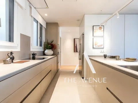 Flat in calle del General Oráa - Photo 9