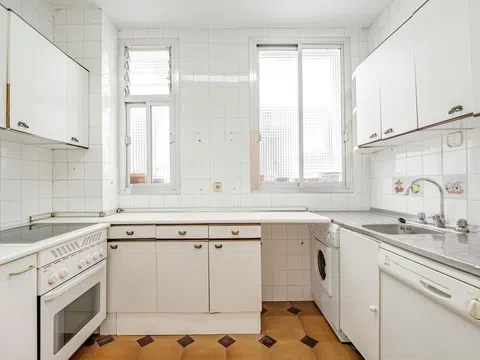 Flat in calle de Bretón de los Herreros - Photo 15