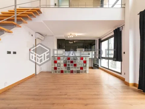 Duplex in calle de Miguel Yuste - Photo 2