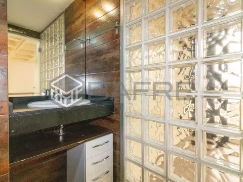 Duplex in calle de Miguel Yuste - Photo 19