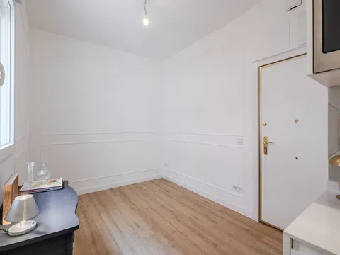 Flat in calle de Valderribas - Photo 12