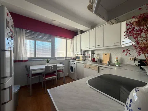 Flat in calle de la Alhambra - Photo 10