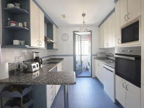 Flat in calle del Monasterio de las Batuecas - Photo 3