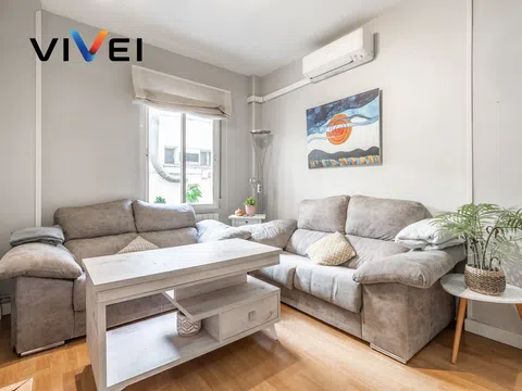 Flat in calle de Torres Miranda - Photo 2