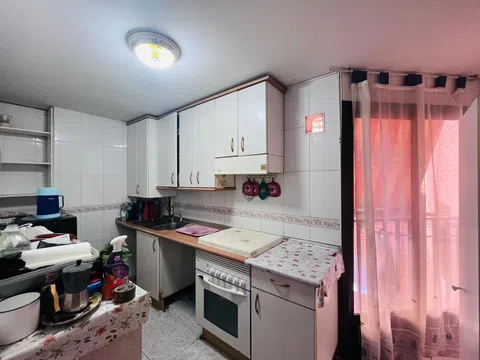 Flat in CL Virgen De Los Remedios - Photo 8