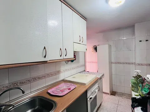 Flat in CL Virgen De Los Remedios - Photo 10