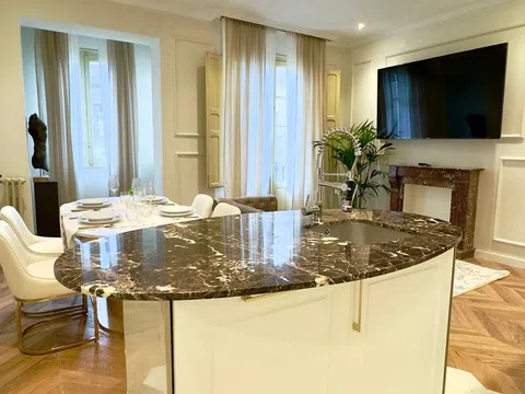Flat in calle de Ayala - Photo 3