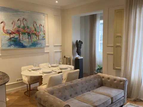 Flat in calle de Ayala - Photo 9