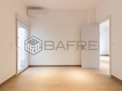 Flat in calle Mercedes Domingo - Photo 18