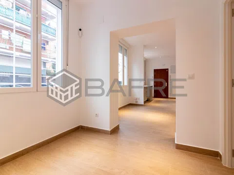 Flat in calle Mercedes Domingo - Photo 6