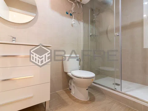 Flat in calle Mercedes Domingo - Photo 10