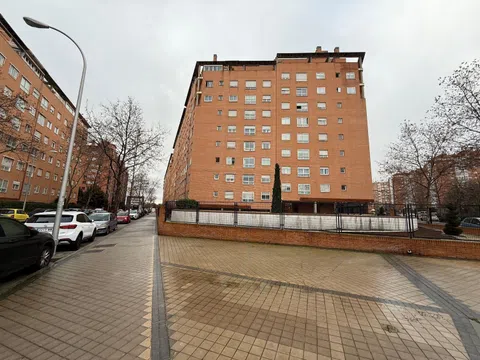 Flat in calle Ontanilla - Photo 2