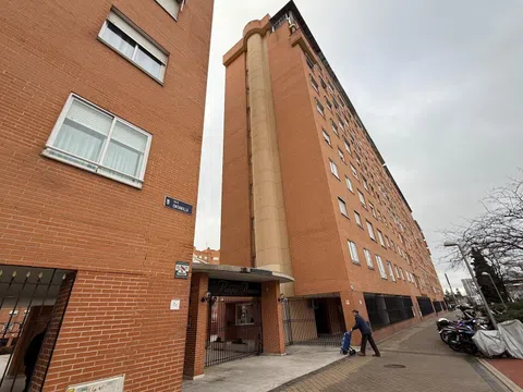 Flat in calle Ontanilla - Photo 9