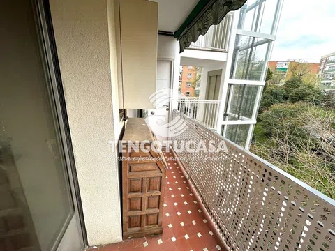 Flat in calle de San Secundino - Photo 12