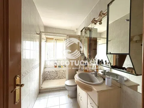 Flat in calle de San Secundino - Photo 5