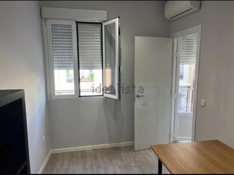 Flat in calle de Manzanares, 21 - Photo 6
