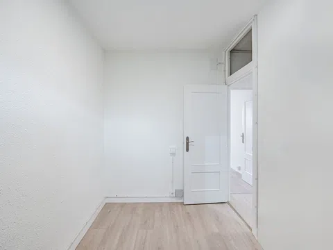 Flat in CL San Mario - Photo 5