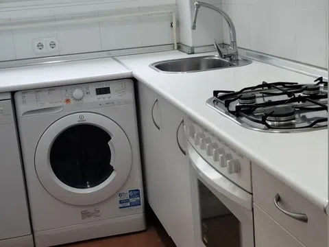 Flat in calle del Amparo - Photo 3