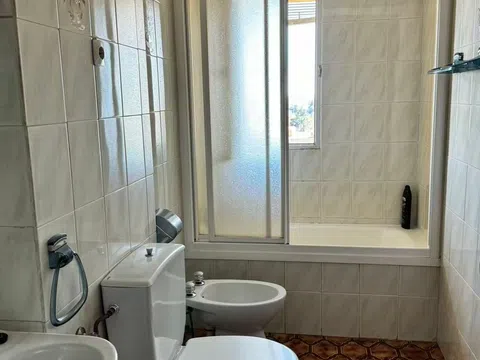 Flat in calle Adora - Photo 9