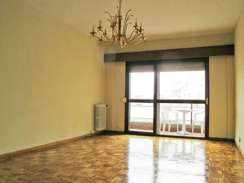 Flat in calle de los Reyes Magos, 21 - Photo 1