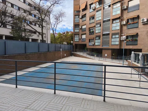 Flat - Photo 1