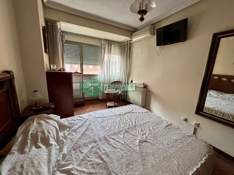 Flat in calle de La Silvina - Photo 13