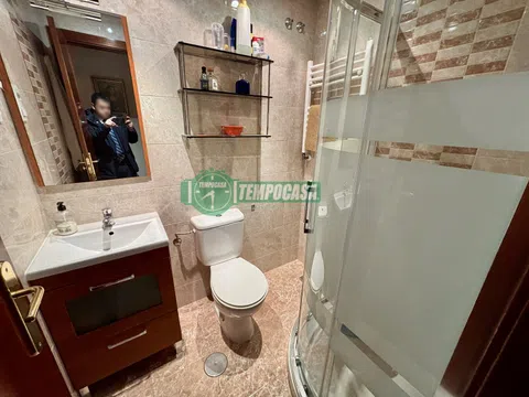 Flat in calle de La Silvina - Photo 18