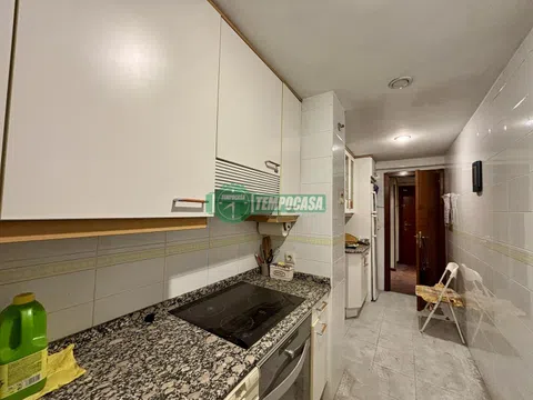 Flat in calle de La Silvina - Photo 20