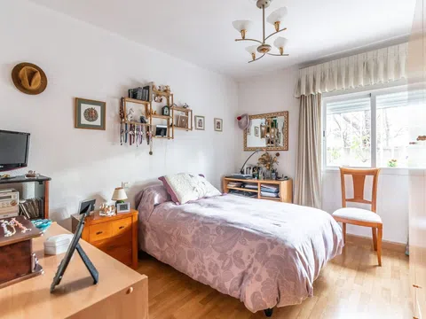 Flat in calle Arnedo - Photo 11