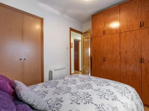 Flat in calle Arnedo - Photo 16