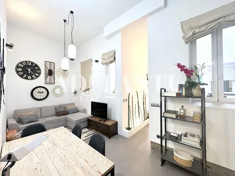 Duplex in calle de Zurbano - Photo 1