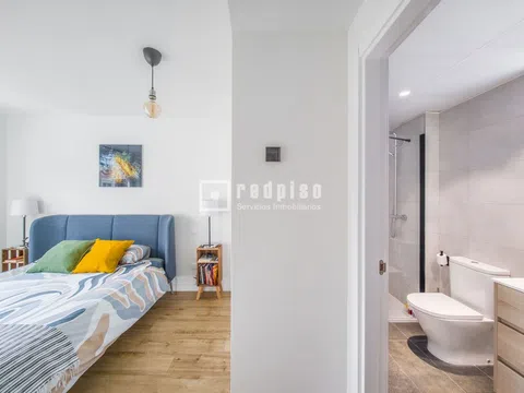 Flat in calle Algete - Photo 15