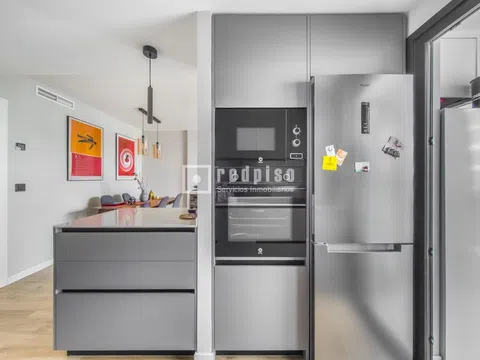 Flat in calle Algete - Photo 6