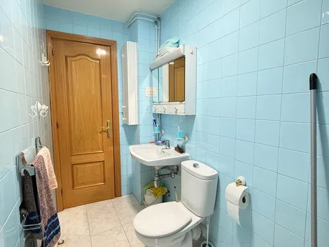Flat in calle de Ramón Pérez de Ayala, 136 - Photo 17