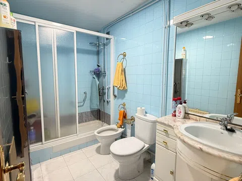 Flat in calle de Ramón Pérez de Ayala, 136 - Photo 3