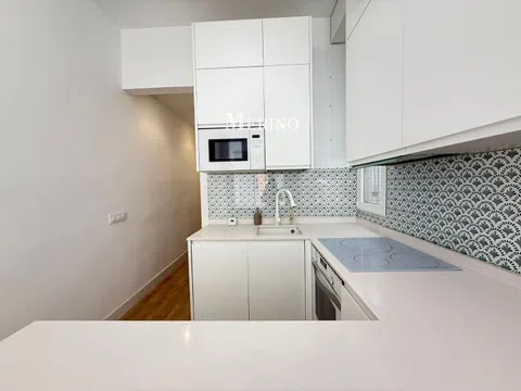 Flat in calle de Eraso - Photo 2