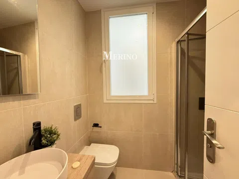Flat in calle de Eraso - Photo 18