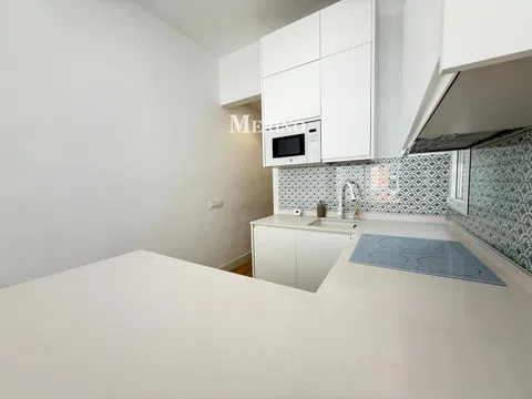 Flat in calle de Eraso - Photo 4