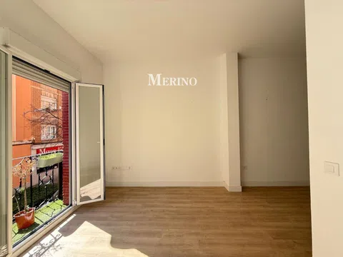 Flat in calle de Eraso - Photo 6