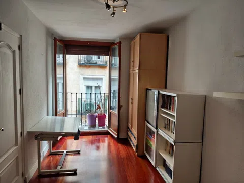 Flat in calle de Jesús del Valle, 42 - Photo 6