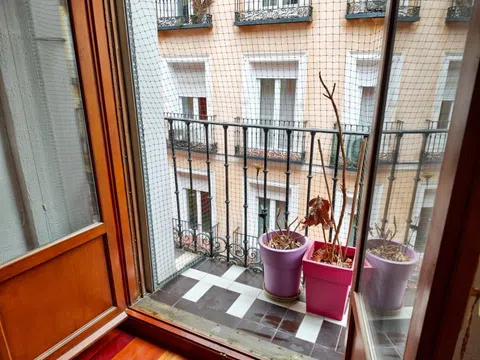 Flat in calle de Jesús del Valle, 42 - Photo 7