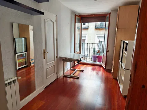 Flat in calle de Jesús del Valle, 42 - Photo 8