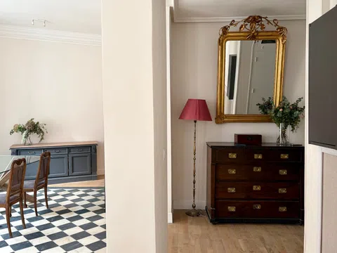 Flat in calle de Jovellanos, 7 - Photo 2